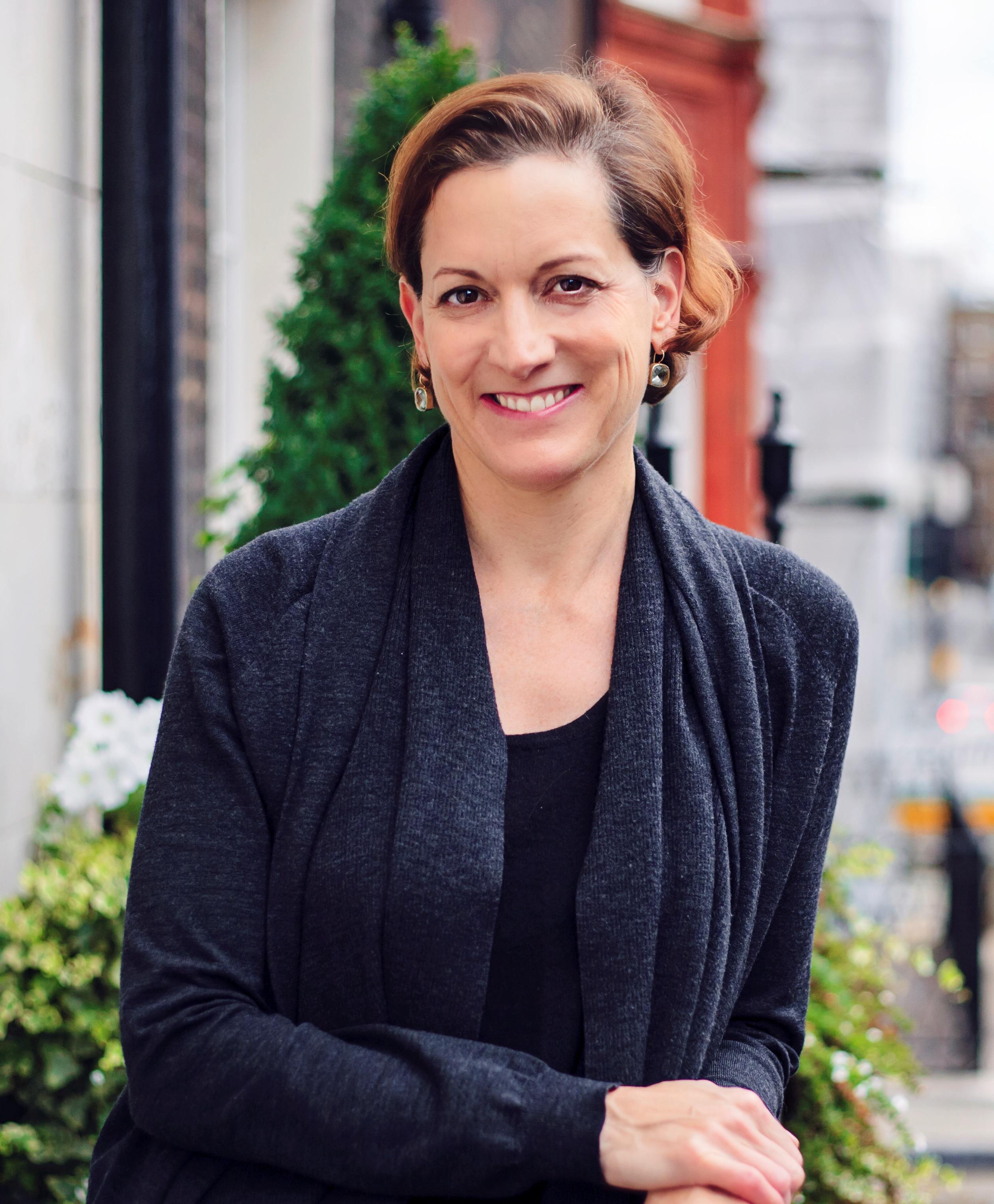 Portrait of author Anne Applebaum
